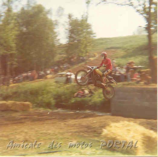 C. Coinaud - 125 Portal 1977 - le saut de la rivière.jpg